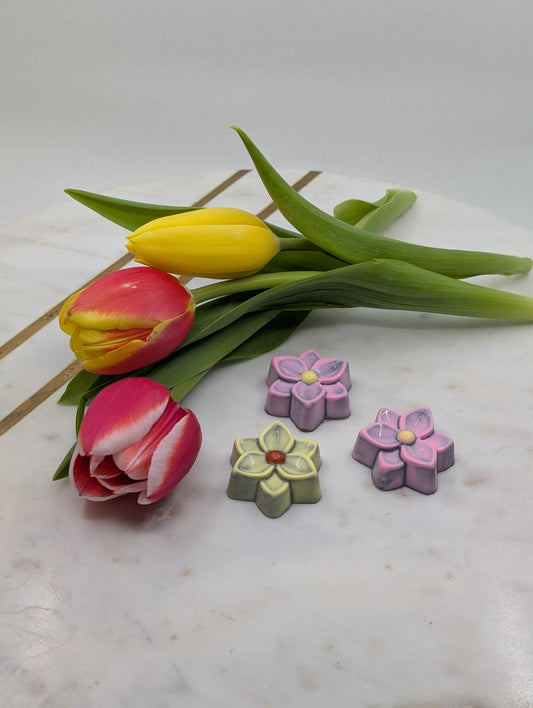 *Pre-order only* Mother's Day Bonbons & Tulip Bouquet